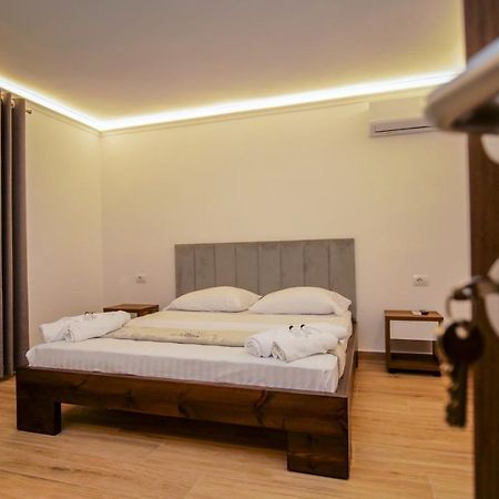 Vila Fatos Qama Berat Zewnętrze zdjęcie